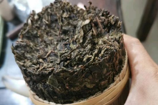 黑茶調(diào)理婦科病，女人喝黑茶好處太多了！