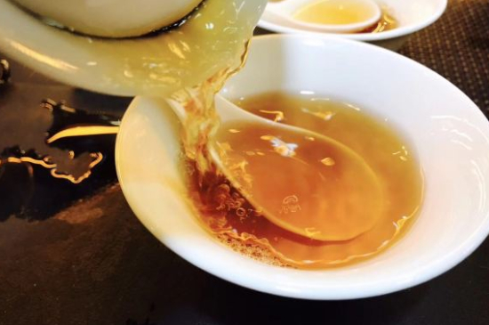 肉桂可以用紫砂壺沖泡嗎，紫砂壺能泡武夷巖茶肉桂用嗎？