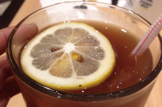 紅茶檸檬水的正確泡法，自制檸檬紅茶的做法竅門(mén)