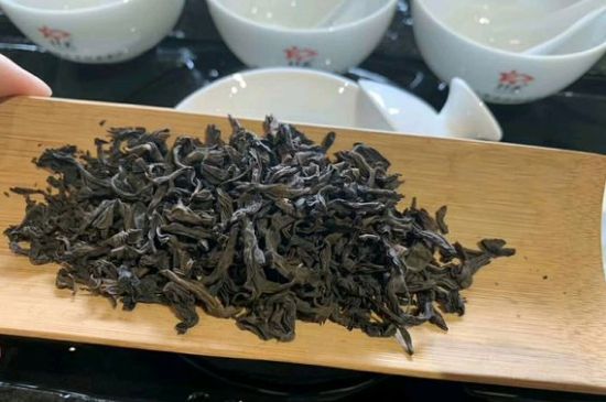 200一斤的茶葉算不算好，兩百一斤買的是中低檔茶