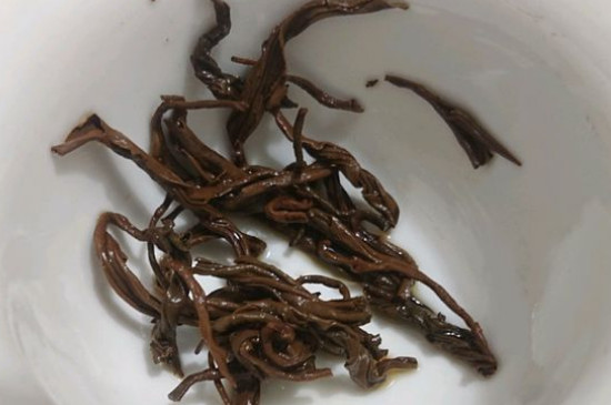 茶葉過期5年了但沒開封，茶葉放久了能喝嗎