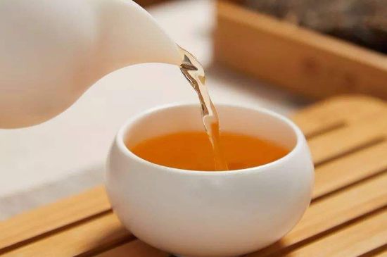 泡好的茶水放冰箱能保存多久，泡好的茶冷藏放多久？