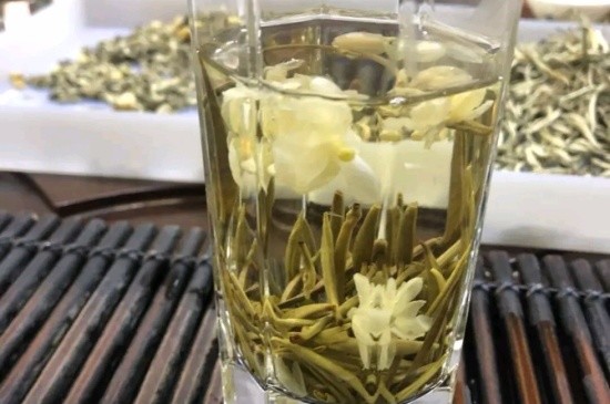 茉莉花花茶能煮嗎，喝茉莉花茶適合煮好還是泡好？