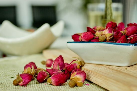 干玫瑰花泡水放幾顆，玫瑰花泡水一次放幾朵？