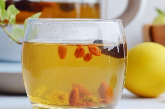 菊花茶的最佳搭配有哪幾樣，菊花茶和什么搭配喝效果好？