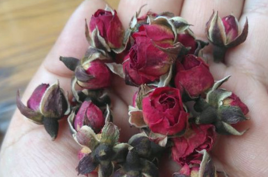 玫瑰花泡水喝的9大禁忌，喝玫瑰花茶有什么禁忌