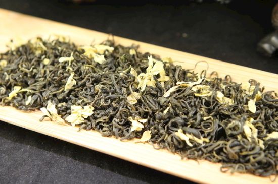 炒花飄雪是什么茶，花茶炒花是什么意思