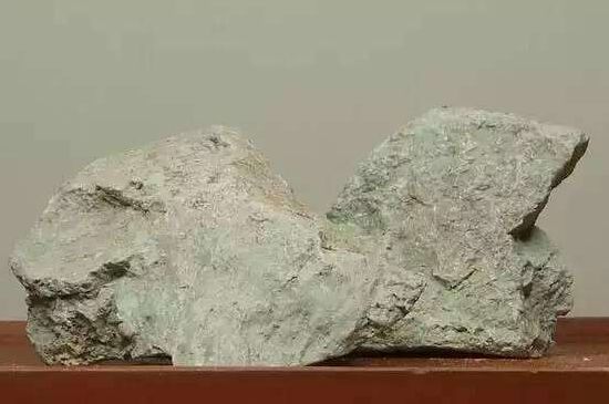 本山綠泥怎么分辨真假，真正的本山綠泥紫砂壺怎么鑒別？