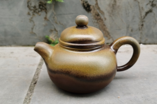 廣西欽州坭興陶可以泡多種茶嗎，坭興陶是一壺一茶嗎?