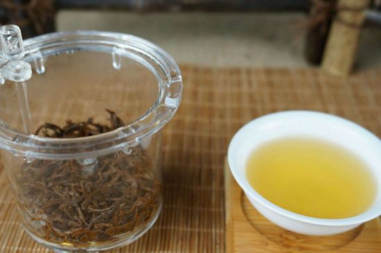 300塊錢的金駿眉能喝嗎，兩三百多金駿眉和一千多區(qū)別