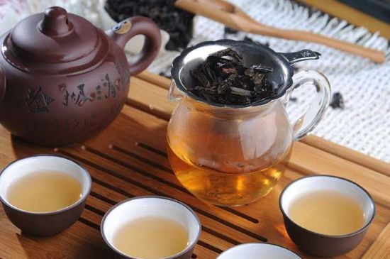 母樹大紅袍給誰喝了，為什么母樹大紅袍叫三棵六株？