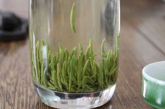 竹葉青和毛尖的區(qū)別，毛尖和竹葉青怎么分辨？