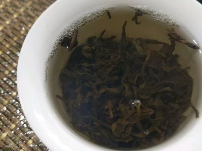 喝安化黑茶的副作用，長(zhǎng)期飲用黑茶的副作用