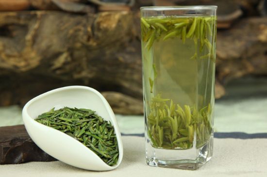 竹葉青和雀舌哪個貴，竹葉青茶貴嗎？