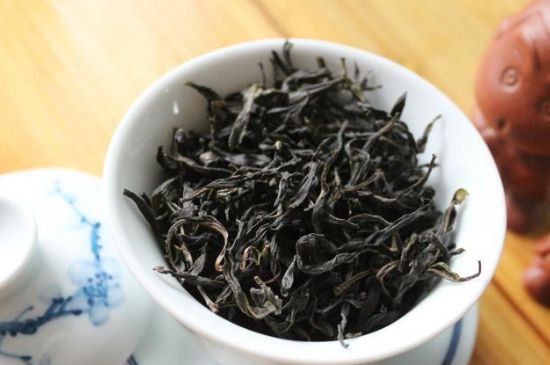 鋸朵仔跟鴨屎香哪個貴，鋸朵子和鴨屎香哪個好喝？